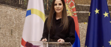 TAMARA VUČIĆ promenila dva moćna stila u Kini: Od romantične haljine do poslovne elegancije (FOTO)