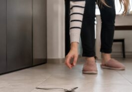Šta prema narodnom verovanju znači ako vam kašika ispadne na pod: “Nije slučajnost”
