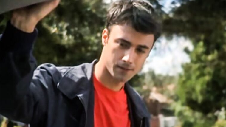 Ovako danas izgleda Mališa iz “Moj rođak sa sela”, skroz je neprepoznatljiv Ovako danas izgleda Mališa iz “Moj rođak sa sela”, skroz je neprepoznatljiv