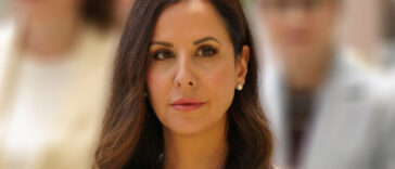 Tamara Vučić ODUŠEVILA modnim izborom: Hrabro spojila BORDO i PINK, a elegantno odelo je pun pogodak (GALERIJA)