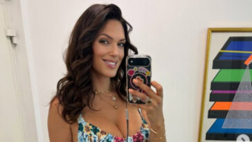 NINA RADULOVIĆ pokazala haljinu koja mami sve poglede: Ovaj cvetni model teško je NADMAŠITI! (FOTO)