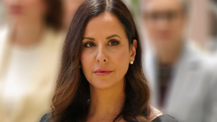 TAMARA VUČIĆ zablistala u crnom kompletu koji odiše luksuzom: Prva dama Srbije pokazala kako se nosi SAVRŠENA elegancija bez suvišnih detalja (GALERIJA)