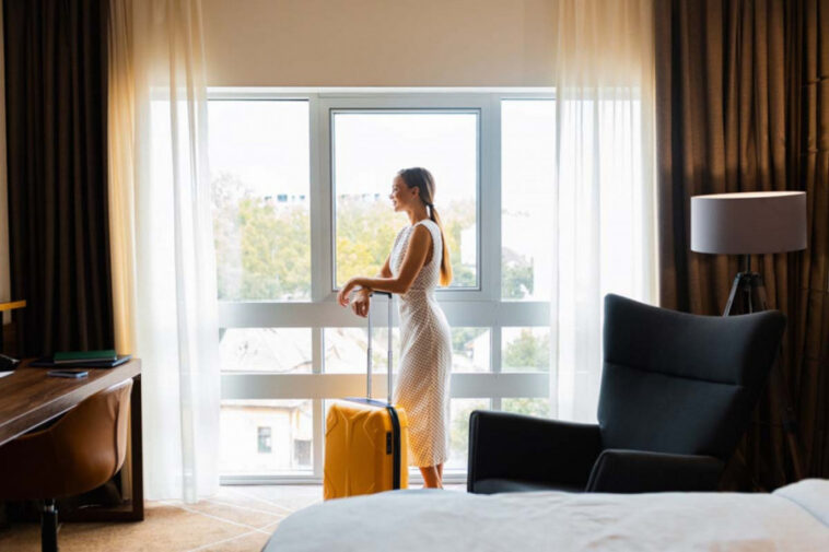 Ovo nikako NE OSTAVLJAJTE u hotelskoj sobi: Sitnica koju mnogi rade može da vam napravi veliki PROBLEM NA PUTOVANJU Ovo nikako NE OSTAVLJAJTE u hotelskoj sobi: Sitnica koju mnogi rade može da vam napravi veliki PROBLEM NA PUTOVANJU